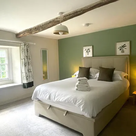 Gate Farm *
